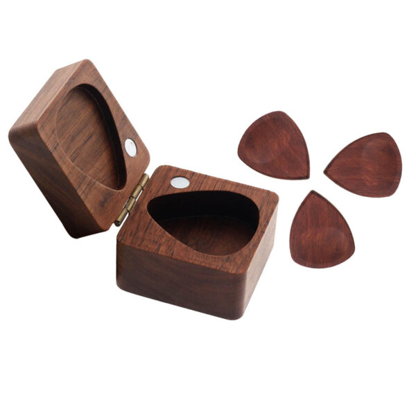 GA1093---Guitar Pick Case With 3 Picks