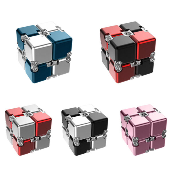 GA1510---Metal Infinity Cube Relieve Stress - Image 3